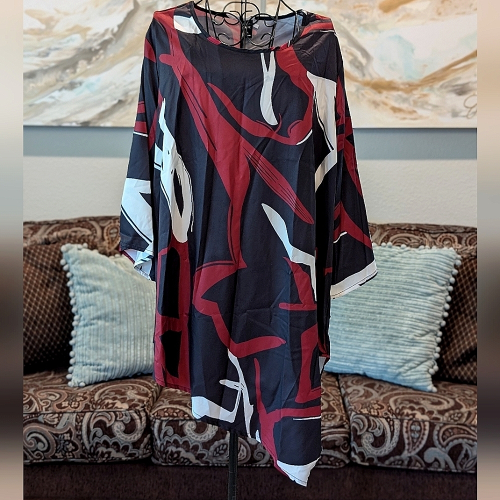 Abstract Patterned Top